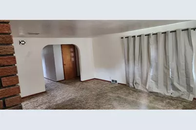 102 Mahony Avenue, Ellport Boro, PA 16117 - Photo 12