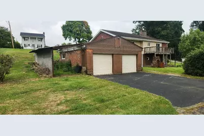102 Mahony Avenue, Ellport, PA 16117 - Photo 4