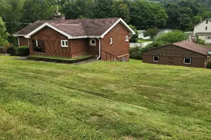 102 Mahony Ave, Ellport Boro, PA 16117 - Photo 1