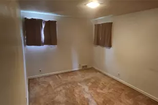 102 Mahony Ave, Ellport Boro, PA 16117 - Photo 18