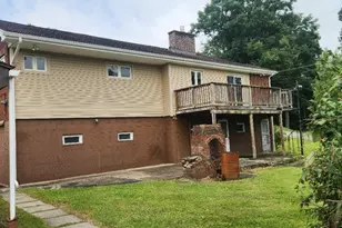 102 Mahony Ave, Ellport Boro, PA 16117 - Photo 6