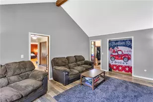 1509 Tamarack Dr, Pittsburgh, PA 15101 - Photo 16