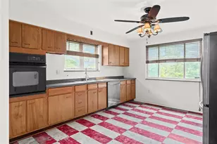124 Simon Ave, Ross Twp, PA 15237 - Photo 16