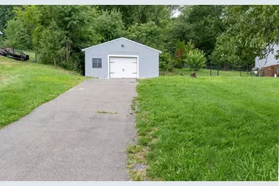 208 McCleary Road, Hookstown, PA 15050 - Photo 4