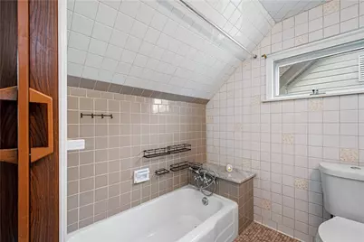 512 Center Ave, North Charleroi, PA 15022 - Photo 22