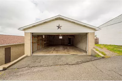 512 Center Ave, North Charleroi, PA 15022 - Photo 32