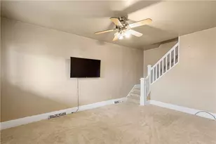 512 Center Ave, North Charleroi, PA 15022 - Photo 10