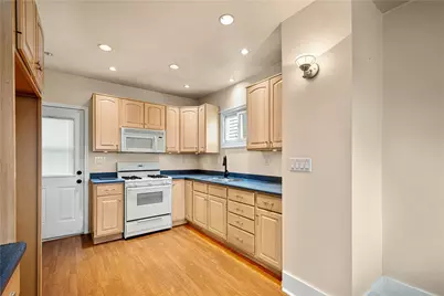 512 Center Ave, North Charleroi, PA 15022 - Photo 14