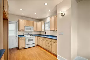 512 Center Ave, North Charleroi, PA 15022 - Photo 14