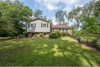 297 Gravel Hill Rd, Unity Township, PA 15650 - Photo 2