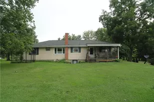 2049 Prospect Rd, Franklin Township, PA 16052 - Photo 2