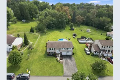27 Pheasant Run Drive, Penn Twp, PA 15632 - Photo 4