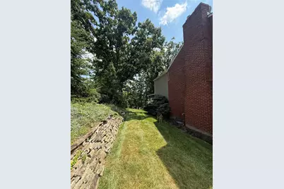 2725 Summit St, Bethel Park, PA 15102 - Photo 6