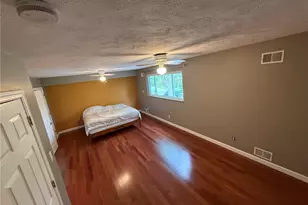 2725 Summit St, Bethel Park, PA 15102 - Photo 16