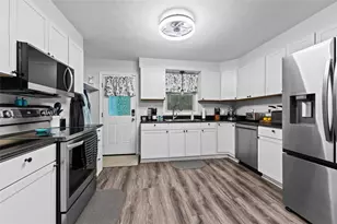 2015 Gay Ave, Hempfield Township, PA 15601 - Photo 8