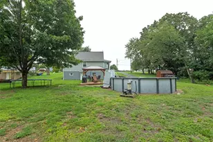 2015 Gay Ave, Hempfield Township, PA 15601 - Photo 32