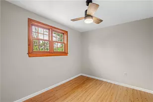 524 Chessbriar Dr, Bethel Park, PA 15102 - Photo 14