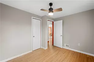 524 Chessbriar Dr, Bethel Park, PA 15102 - Photo 16