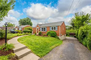 524 Chessbriar Dr, Bethel Park, PA 15102 - Photo 2