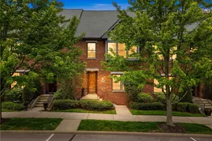 208 Linehan Pl, Cranberry Township, PA 16066 - Photo 2