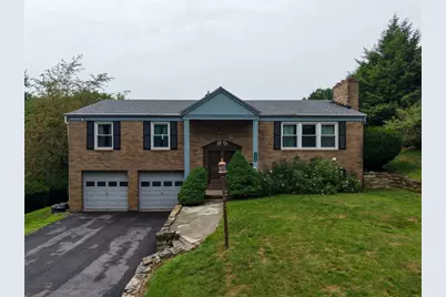 1339 Old Meadow Rd, Pittsburgh, PA 15241 - Photo 2