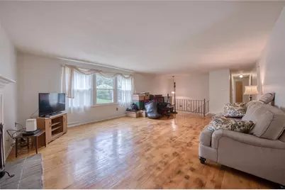 1339 Old Meadow Rd, Pittsburgh, PA 15241 - Photo 6