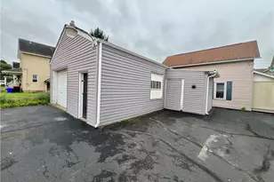 920 Dewey Ave, New Castle, PA 16101 - Photo 4