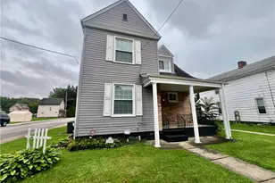 920 Dewey Ave, New Castle, PA 16101 - Photo 2