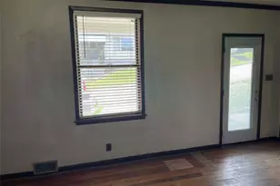 306 Clear St, Greensboro, PA 15338 - Photo 12
