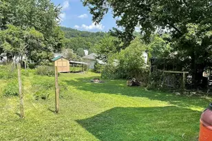 306 Clear St, Greensboro, PA 15338 - Photo 30