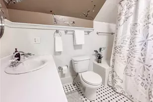 141 Lacrosse St, Pittsburgh, PA 15218 - Photo 8