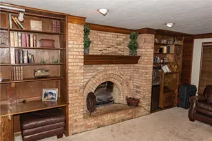 302 High Oaks Ct, Pittsburgh, PA 15090 - Photo 6