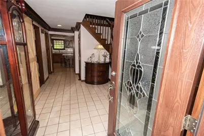302 High Oaks Ct, Pittsburgh, PA 15090 - Photo 2