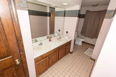 302 High Oaks Ct, Pittsburgh, PA 15090 - Photo 10