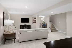 208 Winthrop Dr, Peters Township, PA 15367 - Photo 20