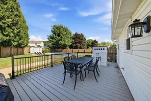 10153 Sudberry Dr, Pittsburgh, PA 15090 - Photo 32