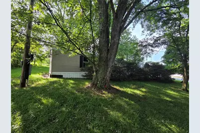 807 Beatty Village Rd., Latrobe, PA 15650 - Photo 8