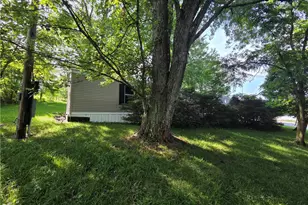 807 Beatty Vlg Rd, Latrobe, PA 15650 - Photo 8