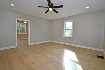 28 Farley St, South Strabane, PA 15301 - Photo 12