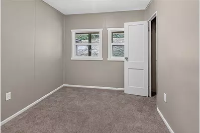 1118 Woodland Ave, Port Vue, PA 15133 - Photo 14