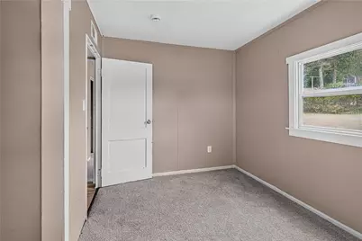 1118 Woodland Ave, Port Vue, PA 15133 - Photo 12