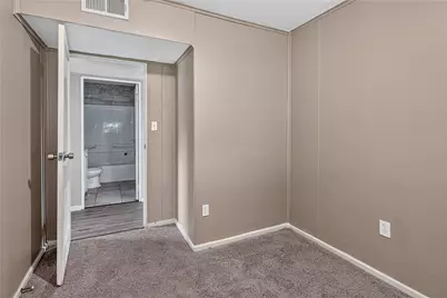 1118 Woodland Ave, Port Vue, PA 15133 - Photo 16