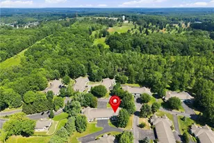 85 Stone Ridge Blvd, Hermitage, PA 16148 - Photo 4