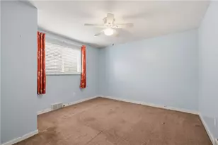 225 Coral Dr, Pittsburgh, PA 15241 - Photo 10