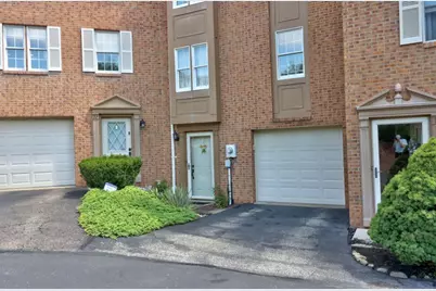 20 Hennig Dr, Pittsburgh, PA 15236 - Photo 2