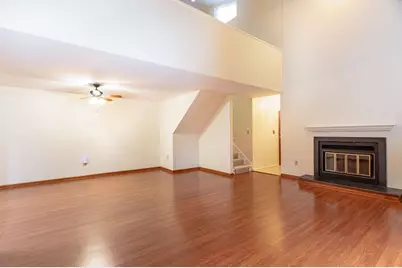 1407 Kenzie Dr, Robinson Twp, PA 15205 - Photo 8