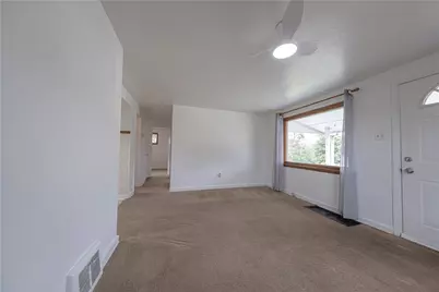 402 Oakhurst Avenue, North Versailles, PA 15137 - Photo 4
