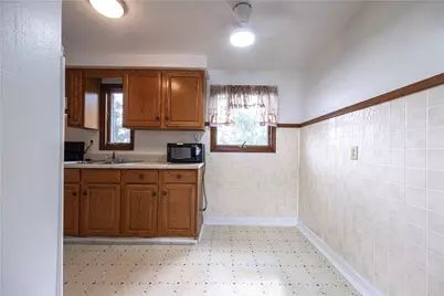 402 Oakhurst Avenue, North Versailles, PA 15137 - Photo 6
