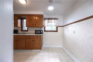 402 Oakhurst Ave, North Versailles, PA 15137 - Photo 6