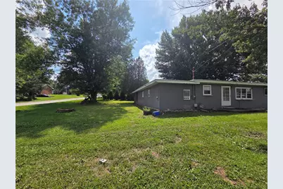 606 Scott Ave, Scottdale, PA 15683 - Photo 2